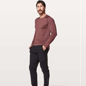Lululemon Men’s Metal Vent Tech Long Sleeve size XL Copper Orange Colour